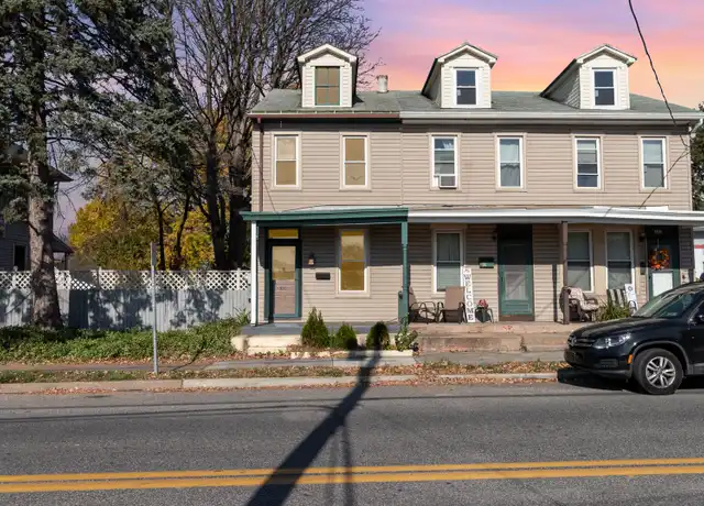 Property at 306 W Simpson St, Mechanicsburg, PA, 17055, 2 beds, 1 bath, [object Object]