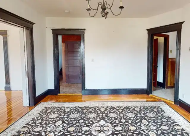 Property at 1011 Washington St Unit 2, Newton, MA, 02460, 1 bed, 1 bath, [object Object]