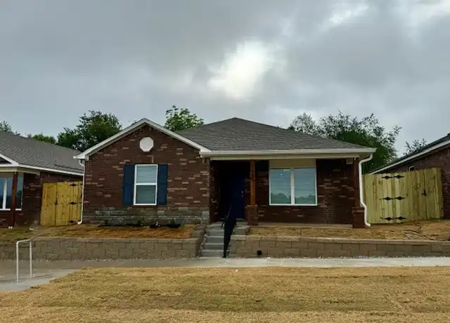 Property at 2440 N Raven Ln, Fayetteville, AR, 72704, 3 beds, 2 baths, [object Object]