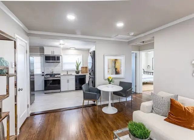Property at Everly Apartments - 1408 S Quaker Ave, Tulsa, OK, 74120, 2 beds, 1 bath, [object Object]