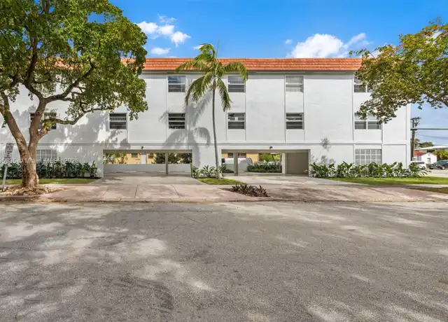 Property at 1114 Douglas Rd Unit 1, Coral Gables, FL, 33134, 2 beds, 1.5 baths, [object Object]