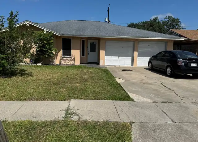 Property at 5710 Crest Forest Dr, Corpus Christi, TX, 78415, 3 beds, 2 baths, [object Object]