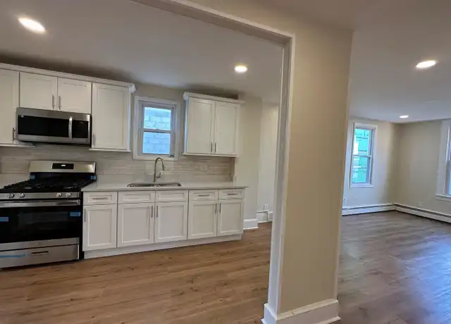 Property at 6909 Madison St Unit 2, Guttenberg, NJ, 07093, 2 beds, 1 bath, [object Object]