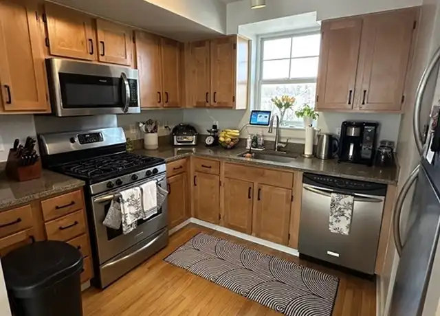 Property at 132 Library St #132, Chelsea, MA, 02150, 2 beds, 1 bath, [object Object]