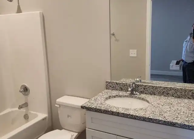 Property at 2159 Prospector Ct Apt 1821, Bowling Green, KY, 42101, 2 beds, 2 baths, [object Object]