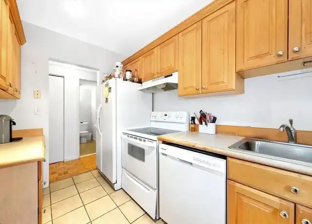 Property at 100 Marion St, Brookline, MA, 02446, 1 bed, 1 bath, [object Object]