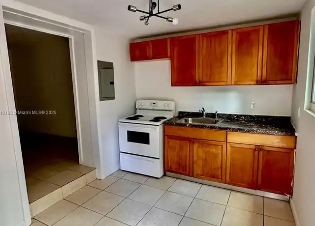 Property at 437 NE 30th St Unit 8, Miami, FL, 33137, 2 beds, 1 bath, [object Object]