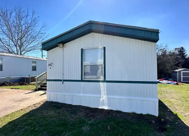 Property at 147 Guadalupe St, Bastrop, TX, 78602, 3 beds, 2 baths, [object Object]