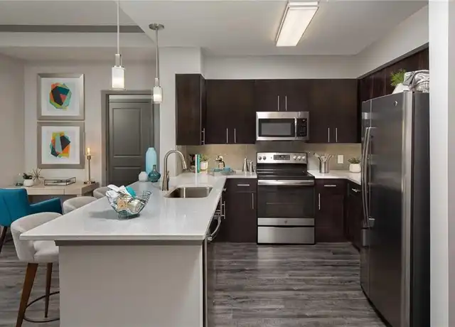 Property at 960 E Paces Ferry Rd NE Unit 0213, Atlanta, GA, 30326, 1 bed, 1 bath, [object Object]