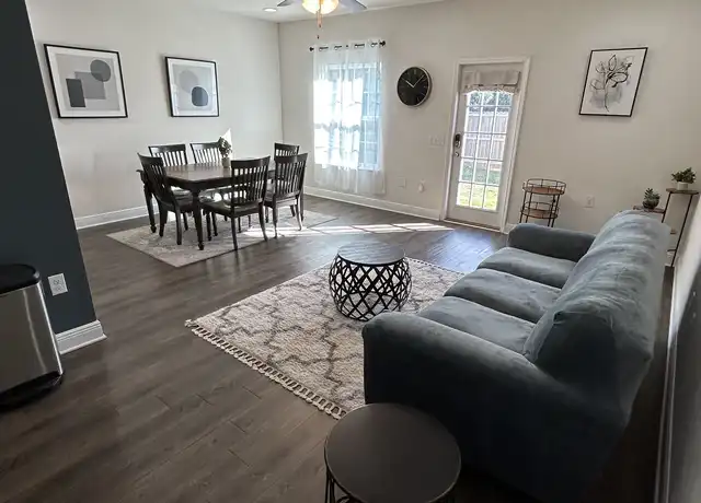 Property at 155 Iron Horse Dr E Unit A, Crestview, FL, 32539, 1 bed, 1 bath, [object Object]