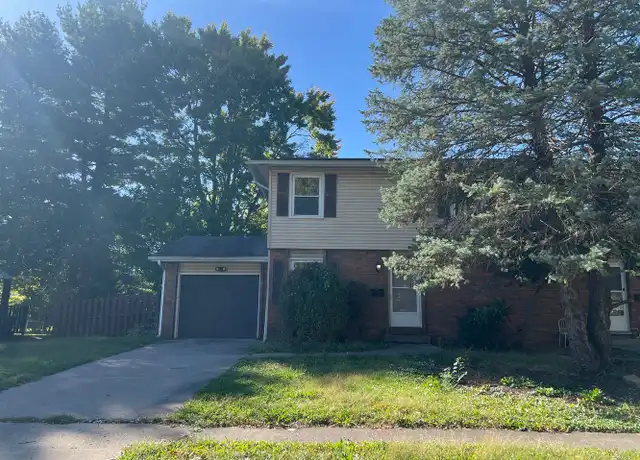 Property at 2028 Lindbergh Blvd, Springfield, IL, 62704, 3 beds, 2 baths, [object Object]