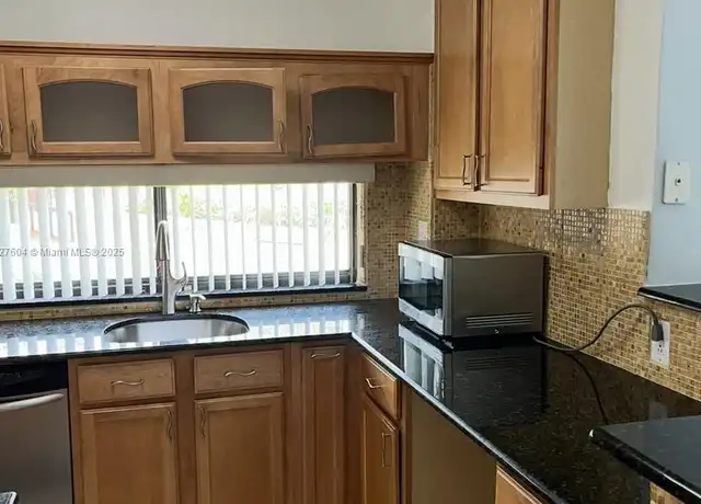 Property at 16919 N Bay Rd Unit 102-2, Sunny Isles Beach, FL, 33160, 1 bed, 1.5 baths, [object Object]