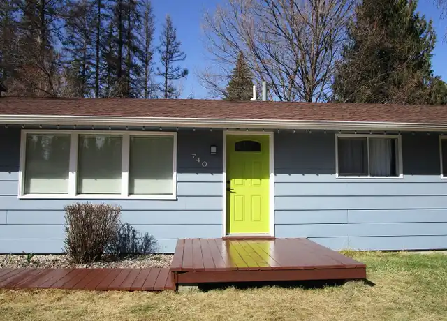 Property at 740 W 3rd St, Whitefish, MT, 59937, 3 beds, 1.5 baths, [object Object]