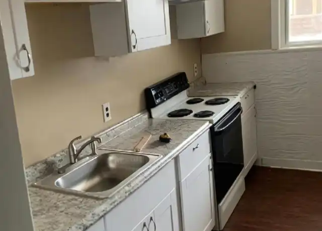 Property at 46 Plymouth St, Everett, MA, 02149, 3 beds, 1 bath, [object Object]