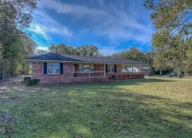 Property at 323 Thornton Rd, Stonewall, LA, 71078, 3 beds, 2 baths, [object Object]