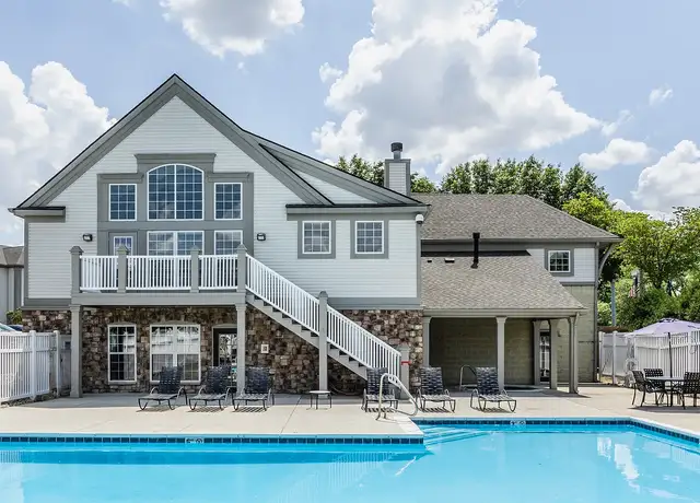 Photo of 2730 River Chase Dr, Indianapolis, IN 46214