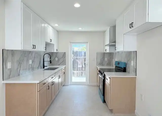 Property at 284 N Palm Ave Unit D, Upland, CA, 91786, 2 beds, 2 baths, [object Object]