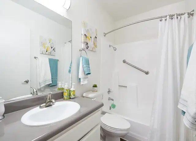 Photo of 1000 S Gilbert St, Hemet, CA 92543