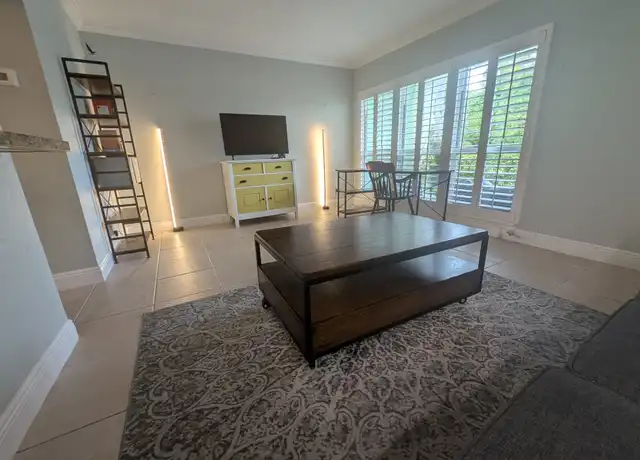 Property at 2124 NE 5th Ave #110, Wilton Manors, FL, 33305, 1 bed, 1 bath, [object Object]