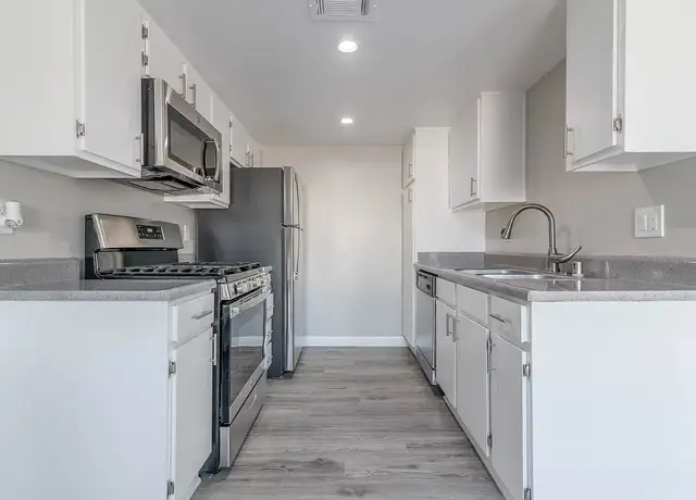 Photo of 1230 E Lugonia Ave, Redlands, CA 92374