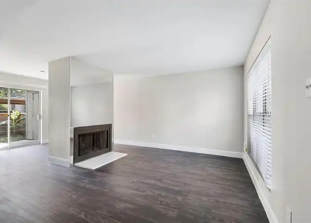 Property at 1000 Cypress Station Dr Unit 1311, Houston, TX, 77090, 2 beds, 2.5 baths, [object Object]