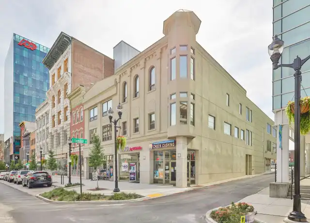 Property at 818-822 Hamilton St Unit 302, Allentown, PA, 18101, 2 beds, 2 baths, [object Object]