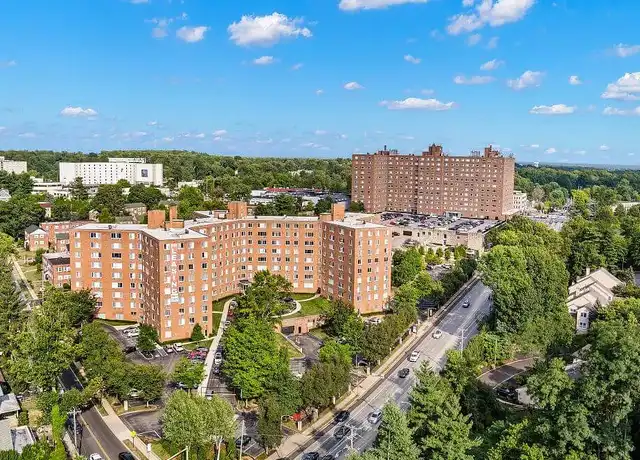 Property at 100 York Apartments - 100 Old York Rd, Jenkintown, PA, 19046, 1-2 bed, 1-2.5 bath, [object Object]