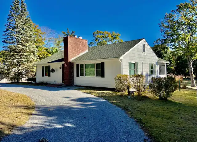 Property at 3825 S Harbor Rd, Southold, NY, 11971, 2 beds, 1 bath, [object Object]