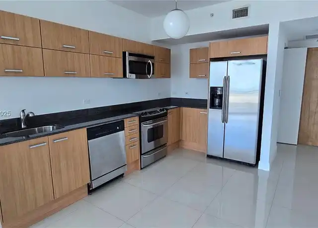 Property at 350 S Miami Ave #3411, Miami, FL, 33130, 1 bed, 1 bath, [object Object]