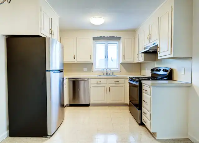 Property at 54 Oak St Unit 25, Middletown, CT, 06457, 1 bed, 1 bath, [object Object]