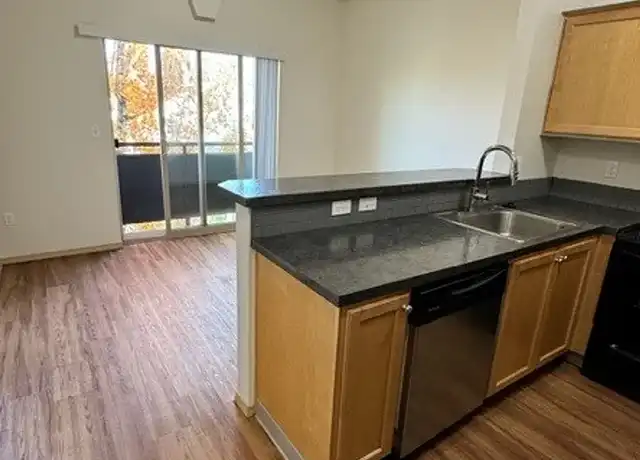 Property at Louis York Apartments - 9000 N Ivanhoe St, Portland, OR, 97203, 1-2 bed, 1-2 bath, [object Object]