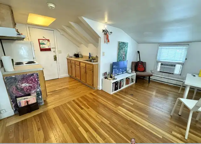 Property at 10 Church Rd Unit 3, Newton, MA, 02458, 1 bed, 1 bath, [object Object]