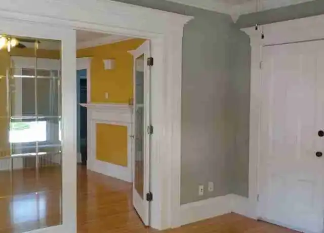 Property at 107 Ash St Unit 2, New Bedford, MA, 02740, 3 beds, 1 bath, [object Object]