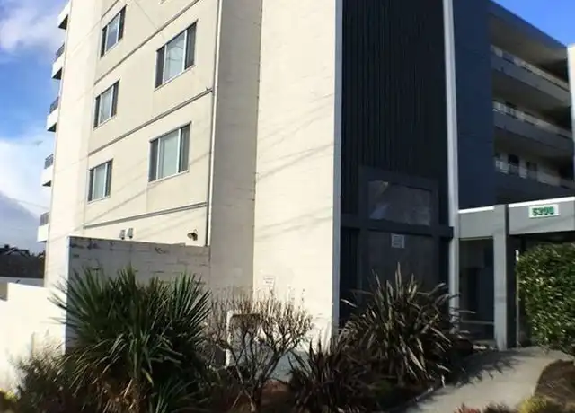 Property at 5200 University Way NE Unit 604, Seattle, WA, 98105, 2 beds, 2 baths, [object Object]