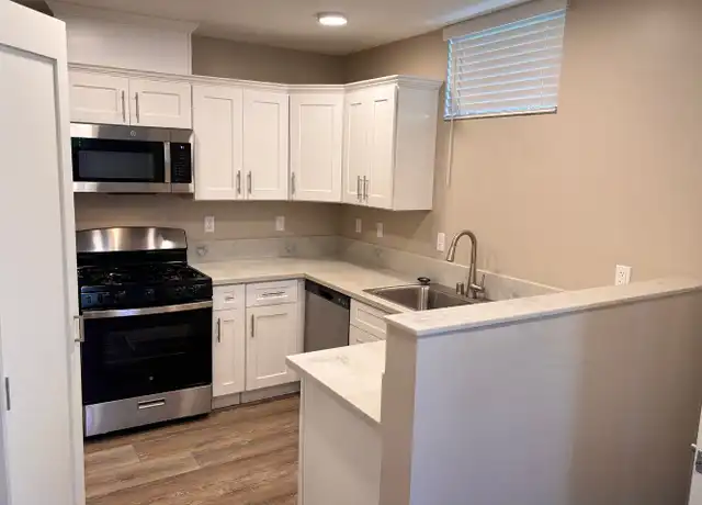 Property at 1316 E Grand Ave, Escondido, CA, 92027, 1 bed, 1 bath, [object Object]