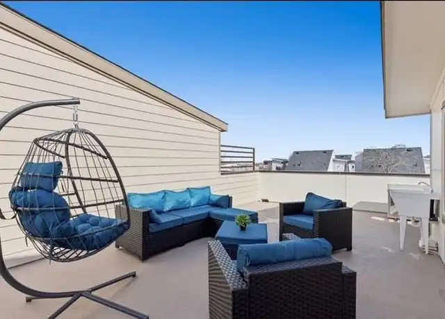Property at 2813 Weisenberger St Unit 102, Fort Worth, TX, 76107, 2 beds, 2.5 baths, [object Object]