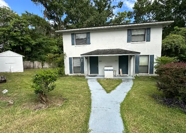 Property at 1001 Sumter St, Leesburg, FL, 34748, 2 beds, 1.5 baths, [object Object]