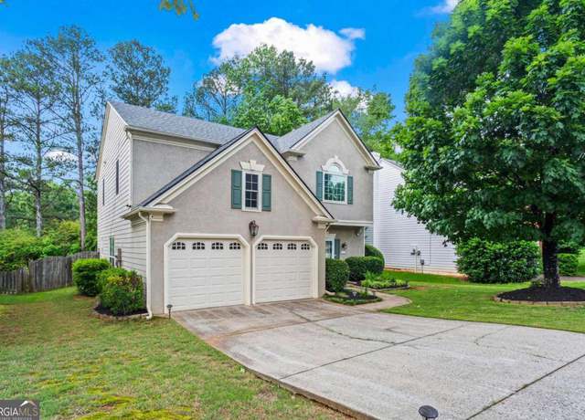 Photo of 5010 Foxberry Ln, Roswell, GA 30075