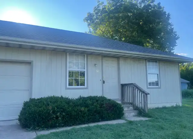 Property at 910 S Clifton Ave Unit 912, Springfield, MO, 65802, 2 beds, 1.5 baths, [object Object]