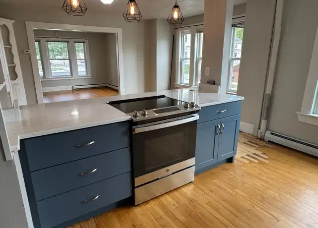 Property at 4 Hazel St Unit 1, Manchester, NH, 03104, 3 beds, 1 bath, [object Object]