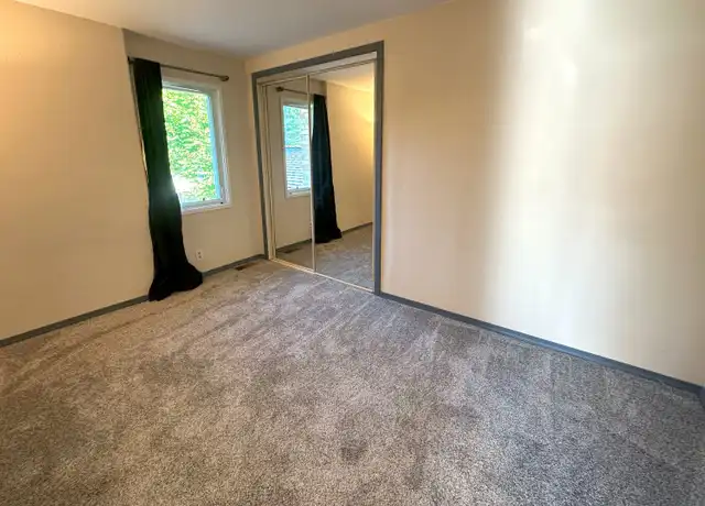 Property at 16105 53rd Ave W, Edmonds, WA, 98026, 5 beds, 2 baths, [object Object]