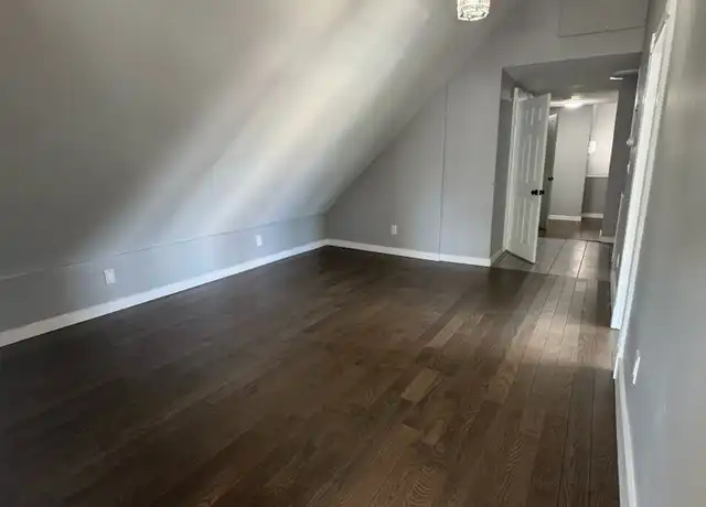 Property at 124 Brownell St Unit 3, New Haven, CT, 06511, 2 beds, 1 bath, [object Object]