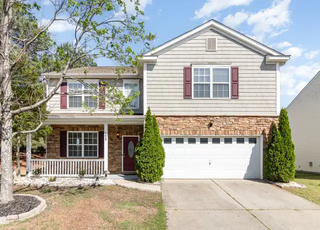 Property at 7638 Carrington Forest Ln, Matthews, NC, 28105, 6 beds, 3 baths, [object Object]