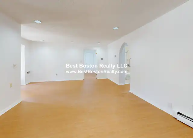 Property at 100 Fellsview Ter Unit 101A, Stoneham, MA, 02180, 3 beds, 2 baths, [object Object]