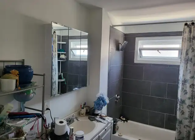 Property at 50 Winter St Unit 2e, Fall River, MA, 02720, 1 bed, 1 bath, [object Object]
