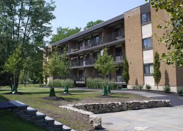 Property at Country Club Apartments - 19 Anthony Dr, Poughkeepsie, NY, 12601, 1-2 bed, 1 bath, [object Object]