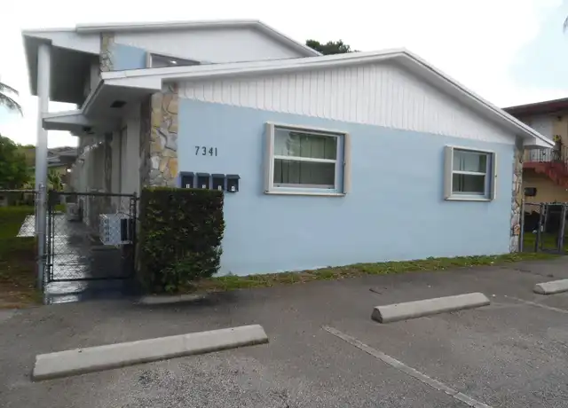 Property at 7341 NW 37th St Unit 2, Hollywood, FL, 33024, 1 bed, 1 bath, [object Object]
