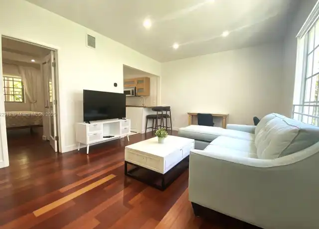Property at 815 Euclid Ave #2, Miami Beach, FL, 33139, 1 bed, 1 bath, [object Object]