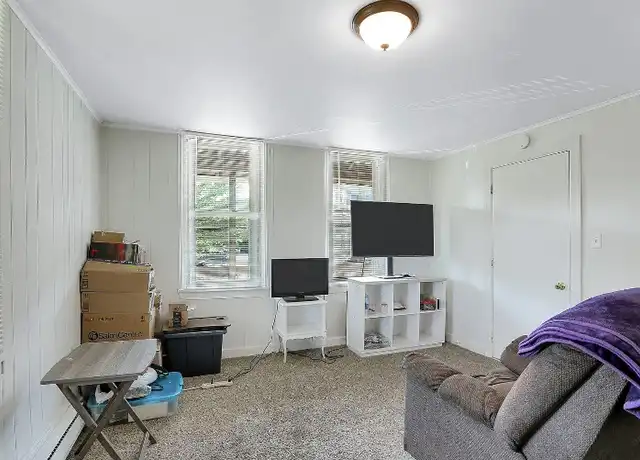 Property at 107 S Wood St Unit 1, Middletown, PA, 17057, 1 bed, 1 bath, [object Object]
