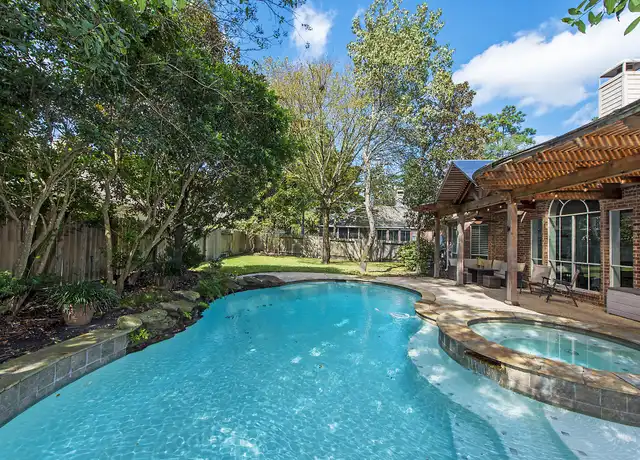 Property at 11 Crested Point Pl, Spring, TX, 77382, 4 beds, 3.5 baths, [object Object]